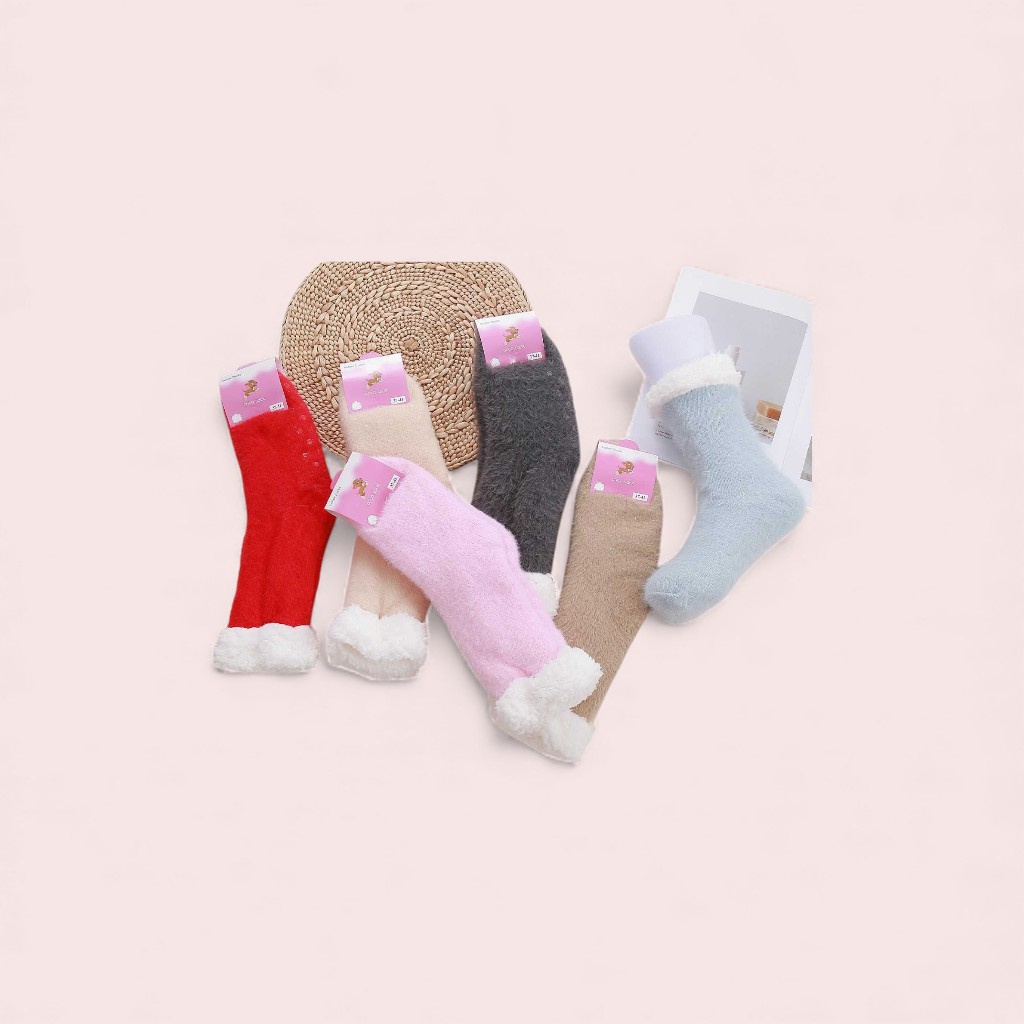 CALCETÍN 
DE NAVIDAD
CON
ANTIDESLIZANTE